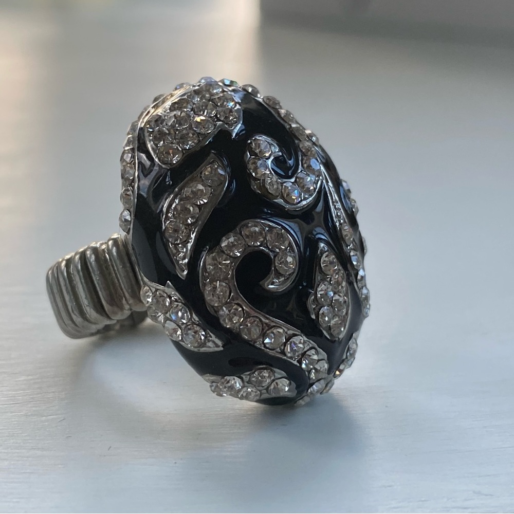 Black & Rhinestone Stretch Ring - Picture 3 of 9